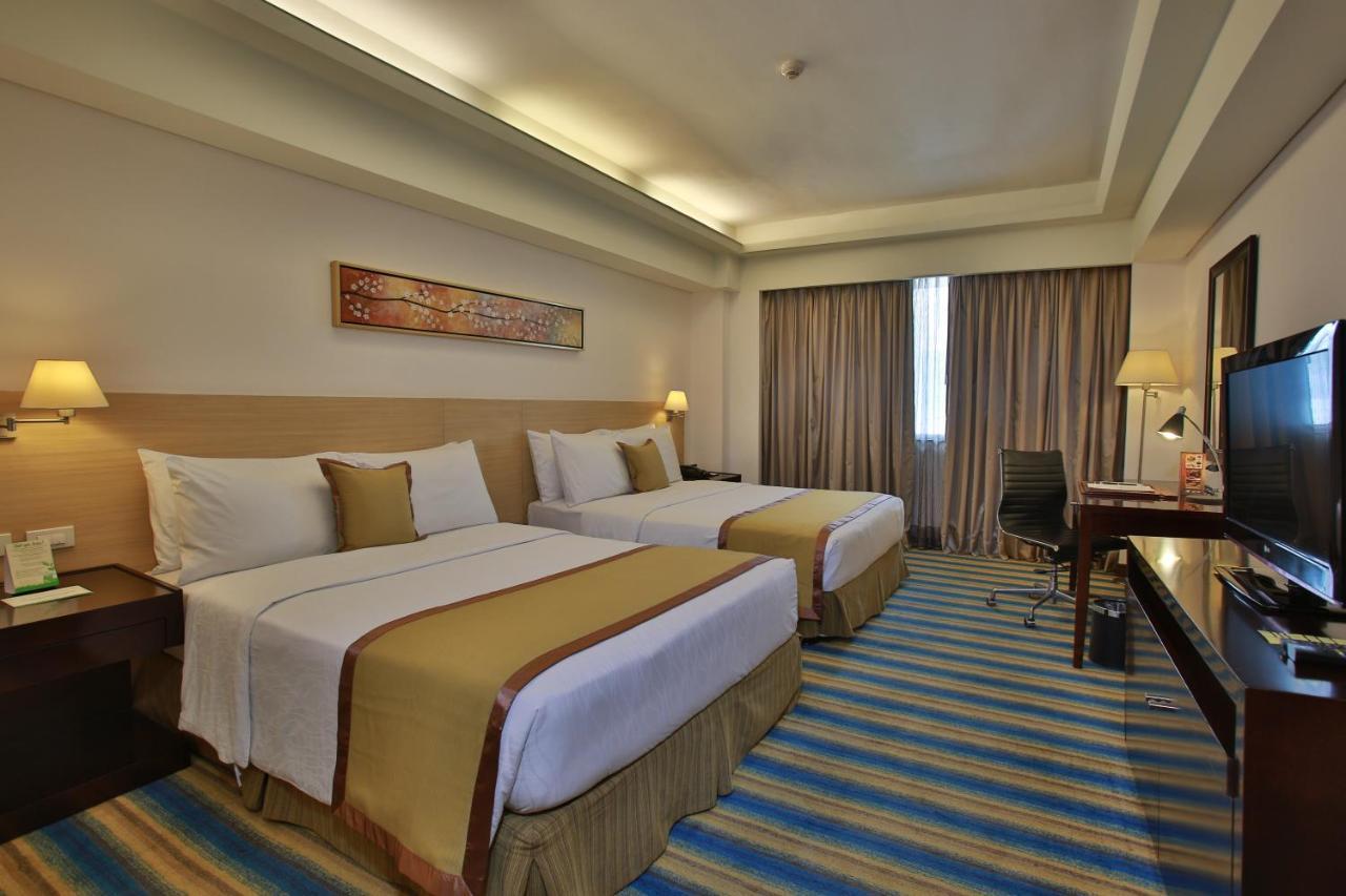 Luxent Hotel Manila Room photo